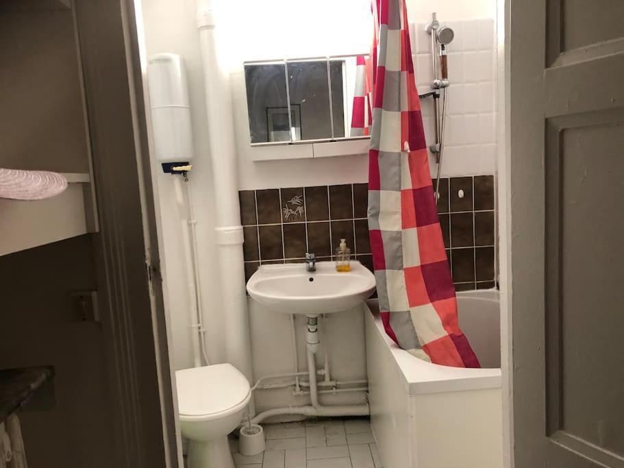 Beau Appartement,Proche De Metro パリ エクステリア 写真
