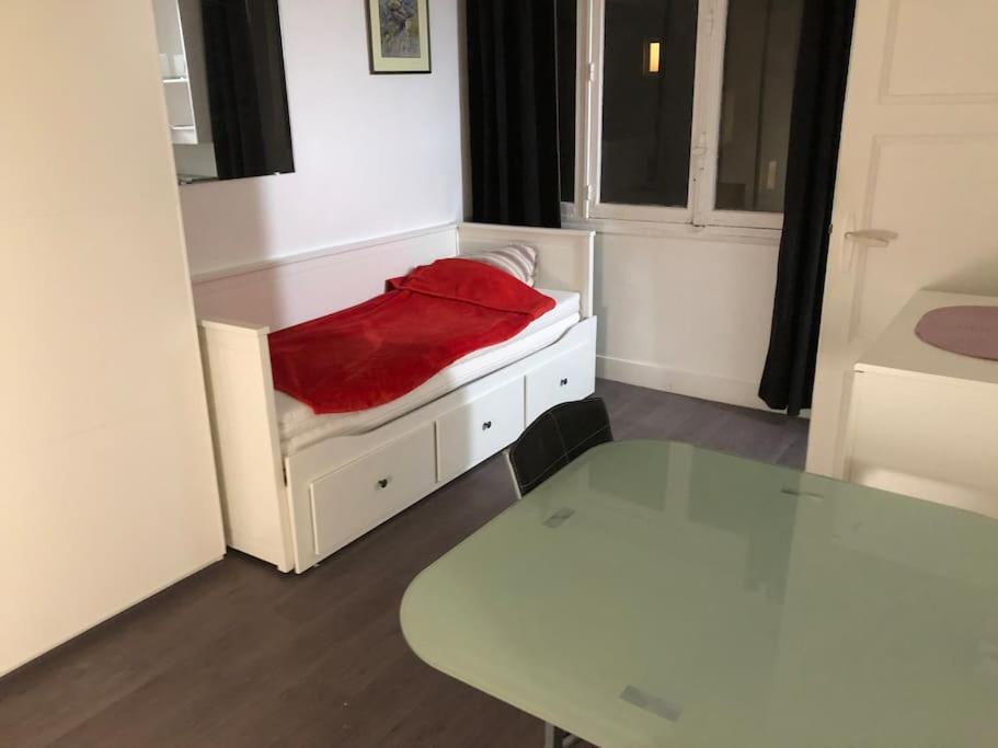 Beau Appartement,Proche De Metro パリ エクステリア 写真